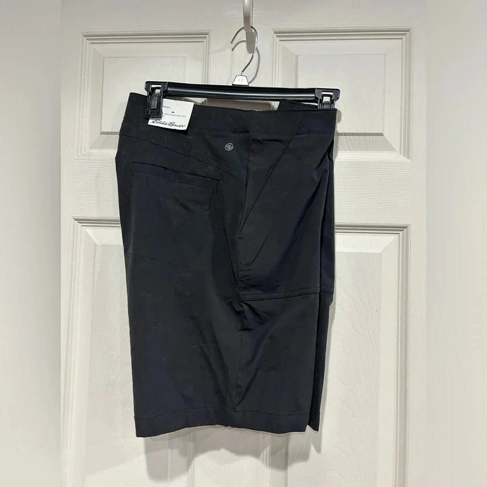 Eddie Bauer Women's Size 12 Horizon Bermuda Shorts Black NWT